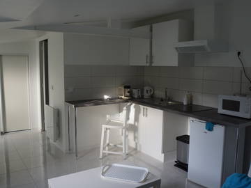 Roomlala | Quarto grande equipado