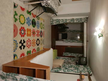 Roomlala | Quarto grande independente no centro da cidade