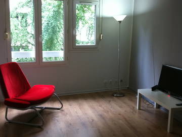 Roomlala | Quarto grande mobiliado para alugar - Père Lachaise Metro