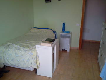 Roomlala | Quarto grande para alugar