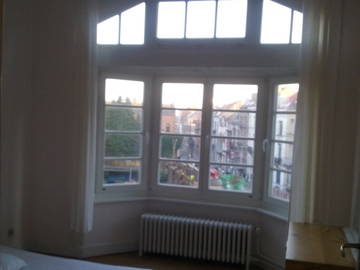 Roomlala | Quarto iluminado - bairro Châtelain