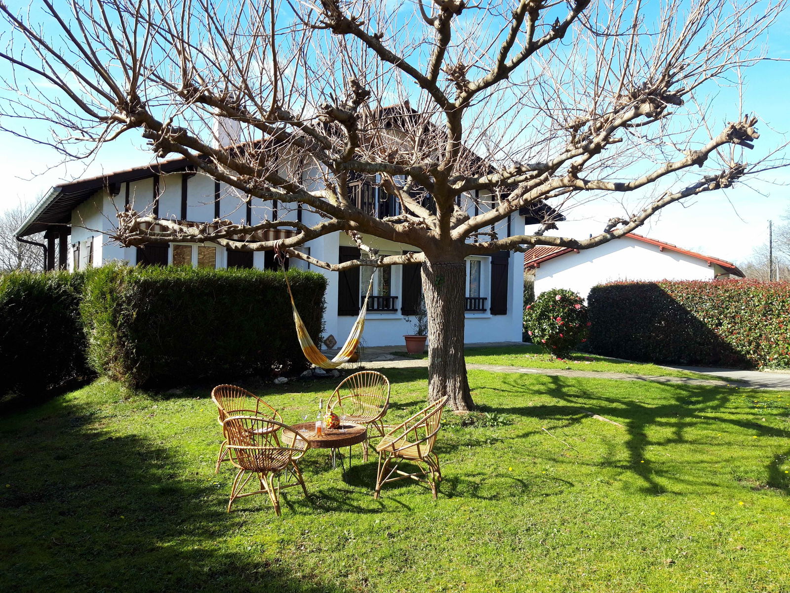 Hospedagem Em Casa De Família Ascain 256740