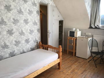 Roomlala | Quarto independente em casa particular, Internet, banheiro