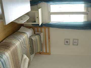 Roomlala | Quarto Individual Aconchegante com Janela, Café da Manhã Inc.