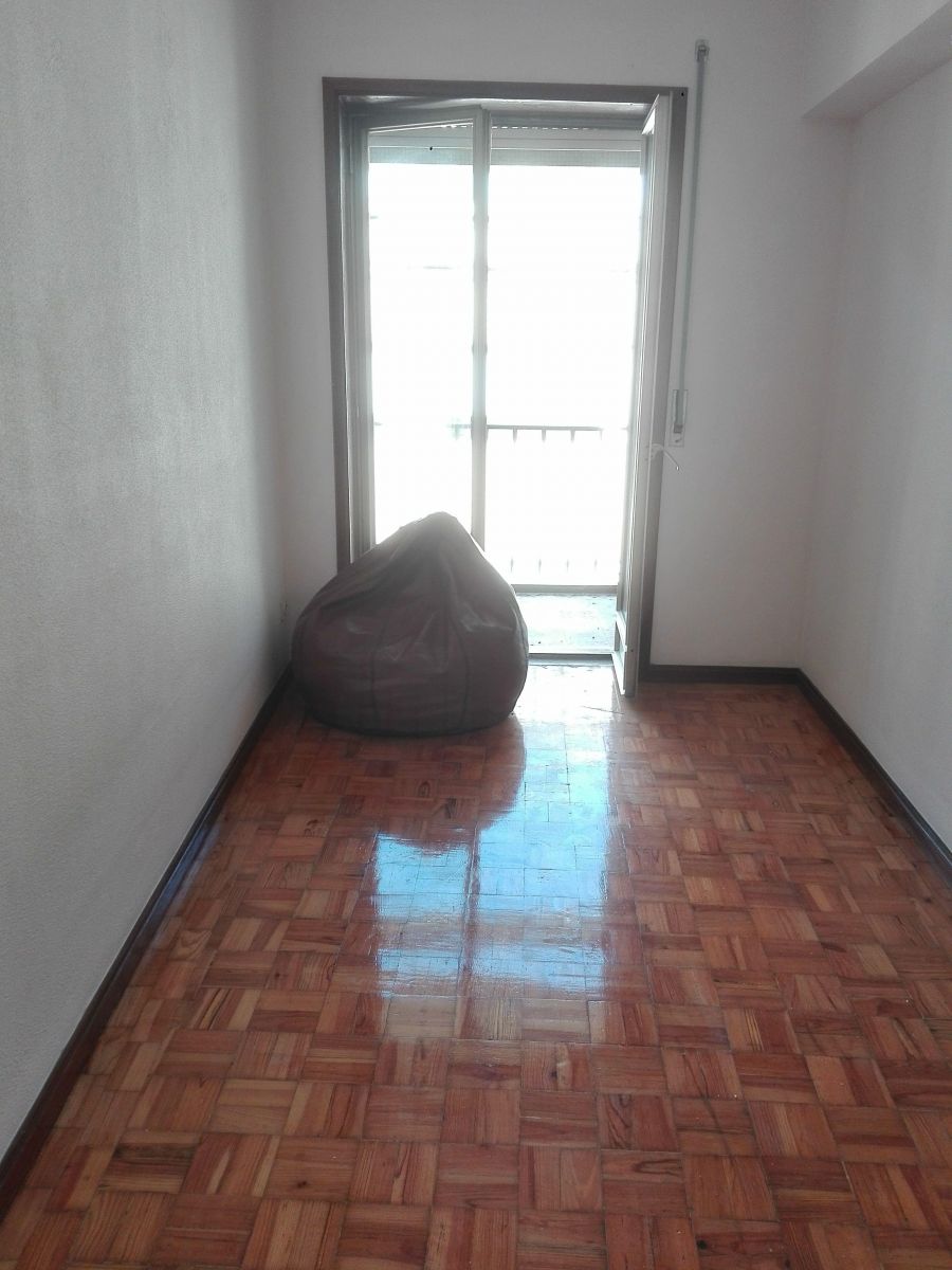 Hospedagem Em Casa De Família Porto 446431