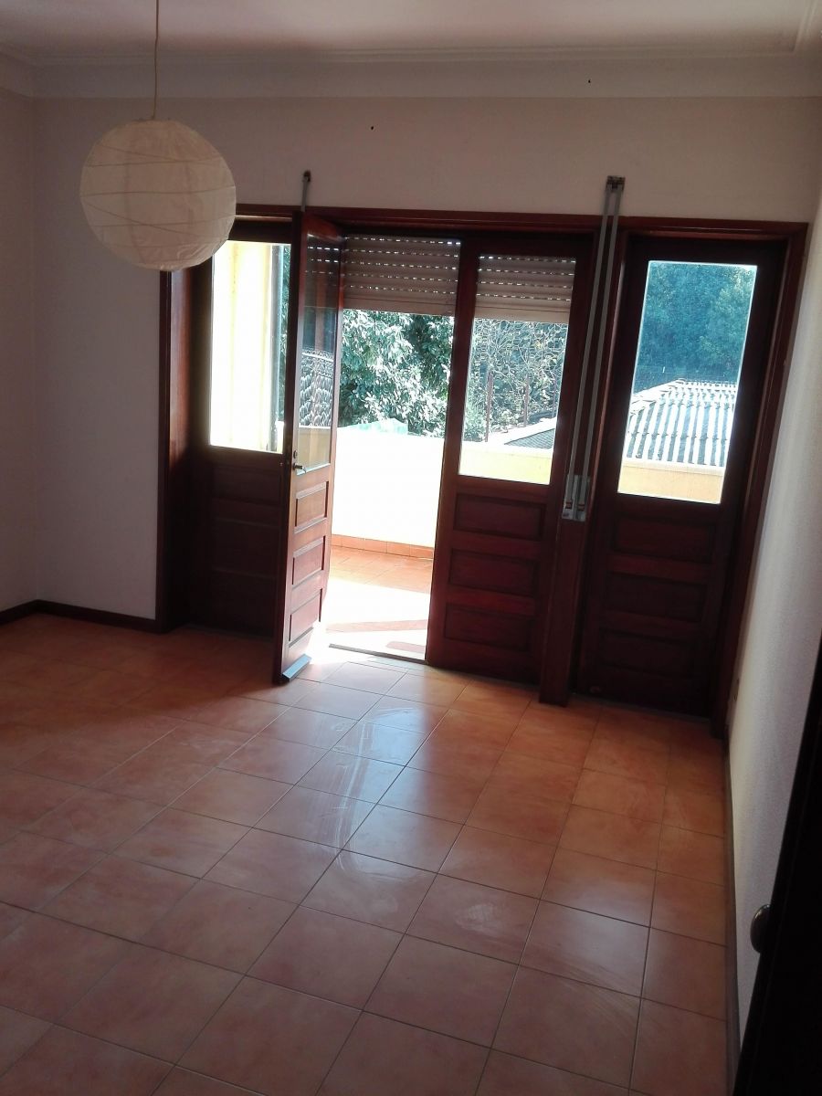 Hospedagem Em Casa De Família Porto 446431