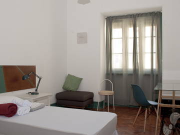 Roomlala | Quarto Individual com wc privativo - Fresco e tranquilo - Ao lado da Alameda I