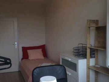 Roomlala | Quarto Individual em Ambiente Familiar