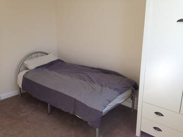 Roomlala | Quarto individual em South Harrow/rayners Lane
