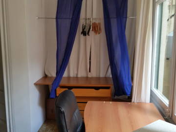Roomlala | Quarto individual + escritório para alugar.