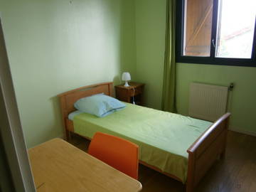 Roomlala | Quarto Individual para Alugar - Estudante