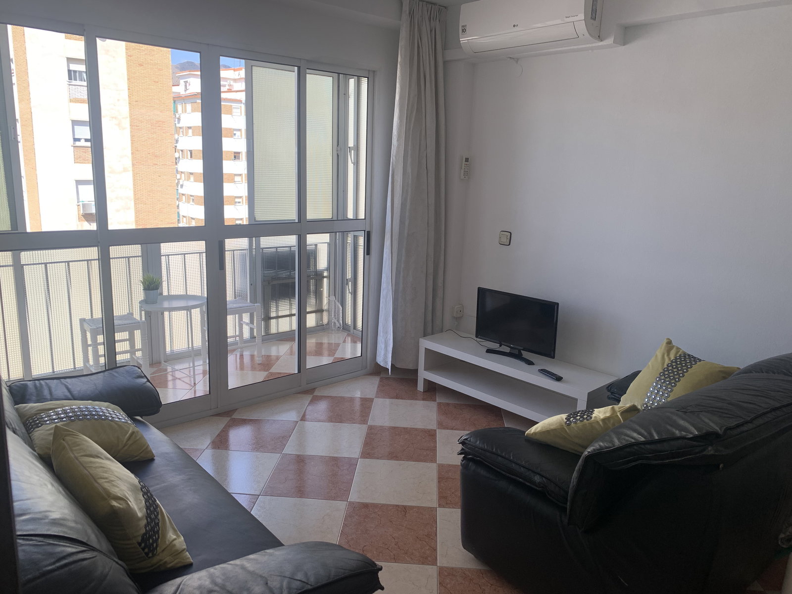 Hospedagem Em Casa De Família Málaga 664959