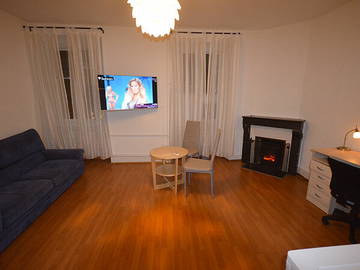 Roomlala | Quarto luxuoso mobiliado para alugar 