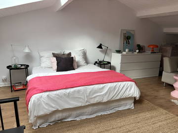 Roomlala | Quarto mezanino espaçoso e tranquilo em uma casa particular