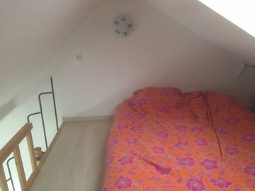 Roomlala | Quarto mezanino reformado disponível