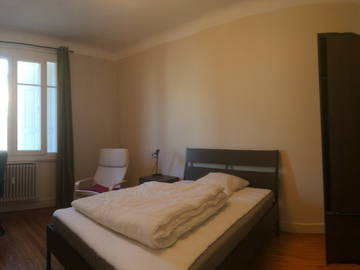 Roomlala | Quarto mobilado e equipado 