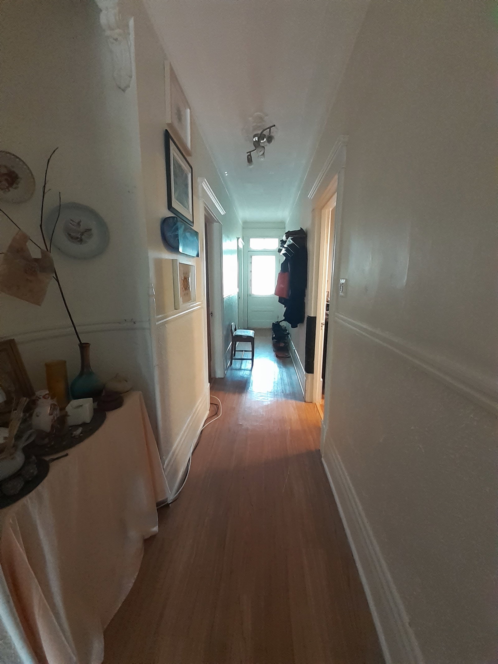 Quarto Em Casa Do Anfitrião Montréal 668696