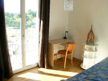 Roomlala | Quarto mobiliado