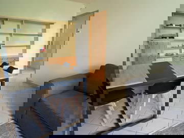 Roomlala | Quarto mobiliado - apartamento de 4 assoalhadas - 72m2