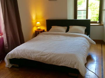 Roomlala | Quarto mobiliado com chuveiro e toalete
