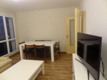 Roomlala | Quarto mobiliado com sala de estar em apartamento de 7 quartos de 123 m² perto da estação de metrô Blo