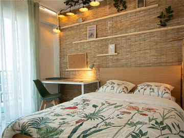 Roomlala | Quarto mobiliado com varanda