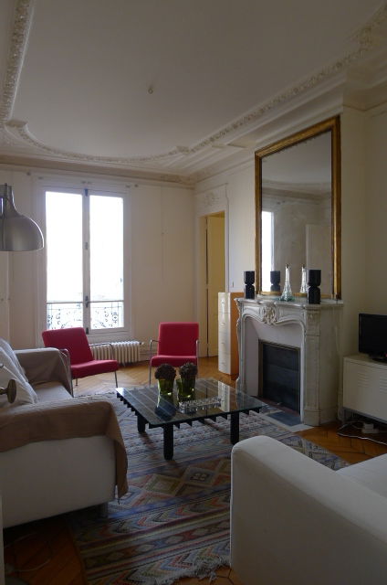 Colocação Paris 74025