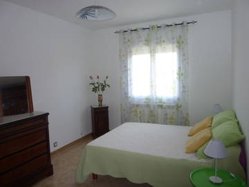 Roomlala | Quarto mobiliado e confortável para alugar em uma villa