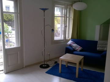 Roomlala | Quarto mobiliado em apartamento compartilhado para 2 meninas