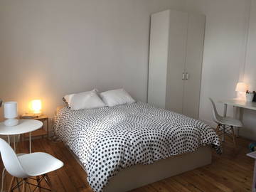 Roomlala | Quarto mobiliado em apartamento compartilhado confortável em Poissy