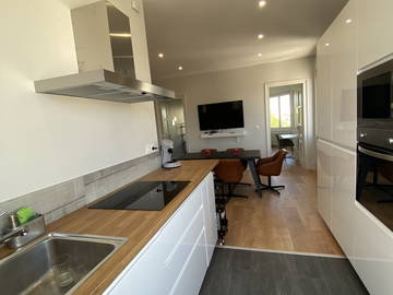 Roomlala | Quarto mobiliado - Moinho de Vento (Tramway T6)