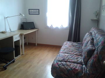 Roomlala | Quarto mobiliado para alugar