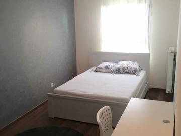 Roomlala | Quarto mobiliado para alugar