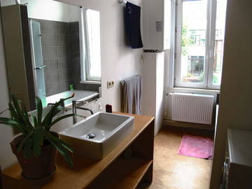 Roomlala | Quarto mobiliado para alugar em Bruxelas