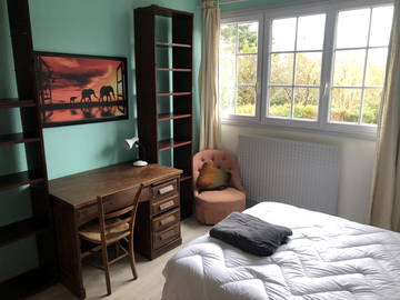 Roomlala | Quarto mobiliado para alugar em Gif Dur Yvette