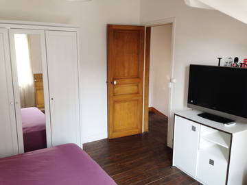 Roomlala | Quarto mobiliado para alugar em um pavilhão 