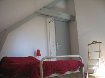 Roomlala | Quarto mobiliado para alugar em uma casa 
