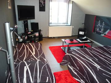 Roomlala | Quarto moderno para alugar no campo