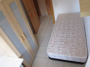 Roomlala | Quarto na Av. Madrid, 51 - Barcelona