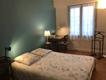 Roomlala | Quarto na casa de um charmoso aposentado
