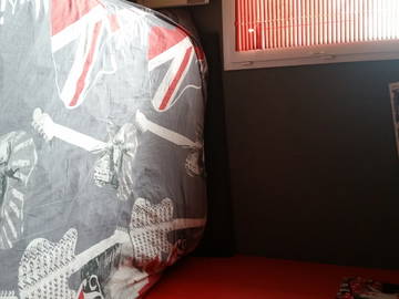 Roomlala | Quarto na casa do morador de Longjumeau