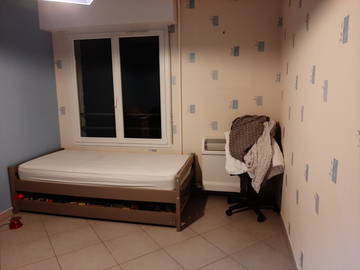 Roomlala | Quarto na casa do morador em La Roche-sur-yon