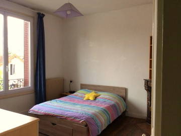 Roomlala | Quarto na casa do morador em Villejuif