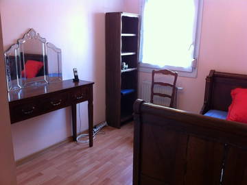 Roomlala | Quarto na casa do residente