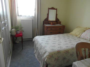 Roomlala | Quarto na casa do residente