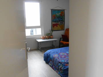 Roomlala | Quarto na casa do residente
