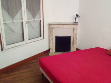 Roomlala | Quarto na casa do residente