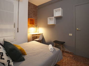 Roomlala | Quarto no centro da cidade (RH3-R12)