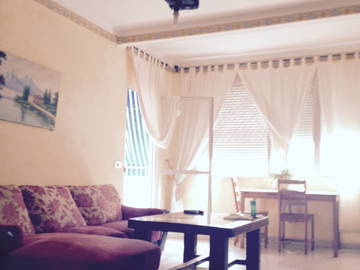 Roomlala |  Quarto no centro de Fuengirola