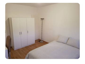 Roomlala | Quarto no coração de Genebra